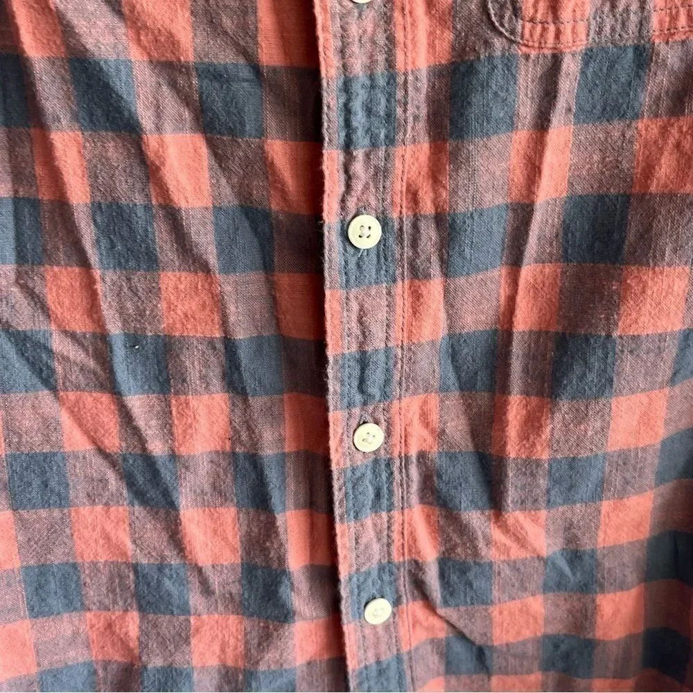 Women's American Eagle Pink & Blue Plaid Button Down Shirt - Picture 5 of 7